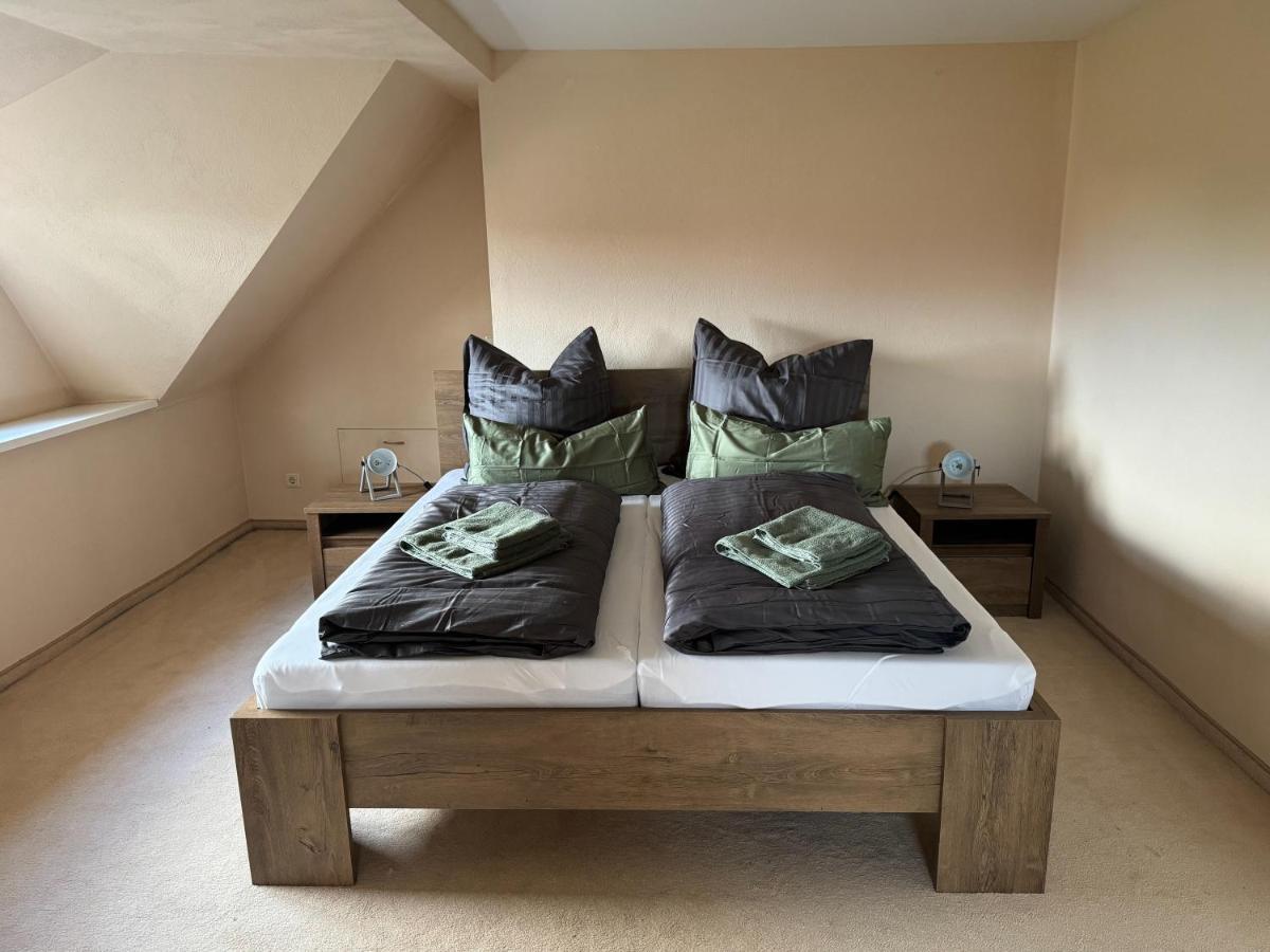 205 Qm "Traumtor" Mit Sauna, Whirlpool, Kamin Und 3 Terrassen Mit Blick In Die Boehmisch Saechsische Schweiz Dresden Ngoại thất bức ảnh